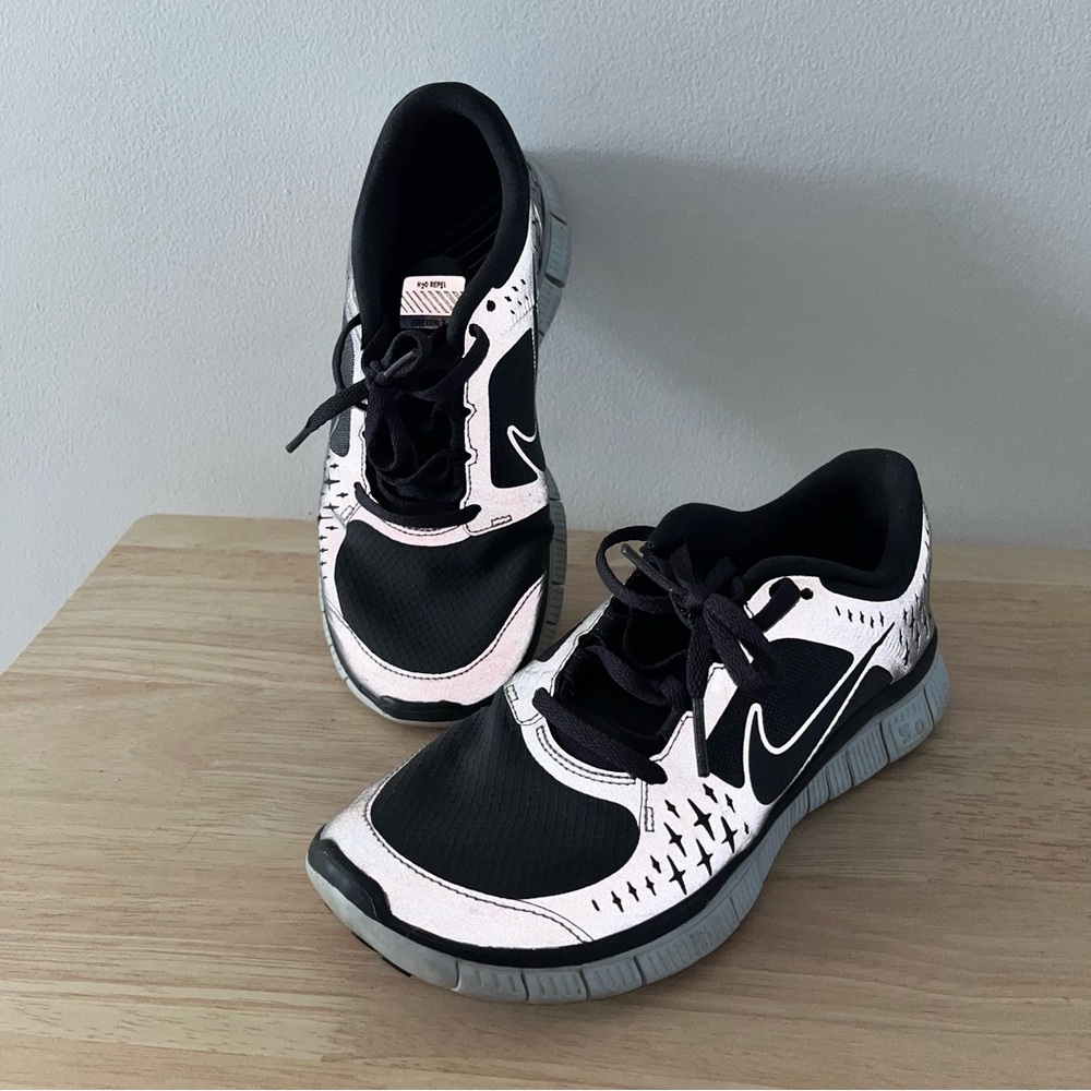 Reflective Nike Free Run 3 Shield – Light, Flexible & Safe for Night Runs